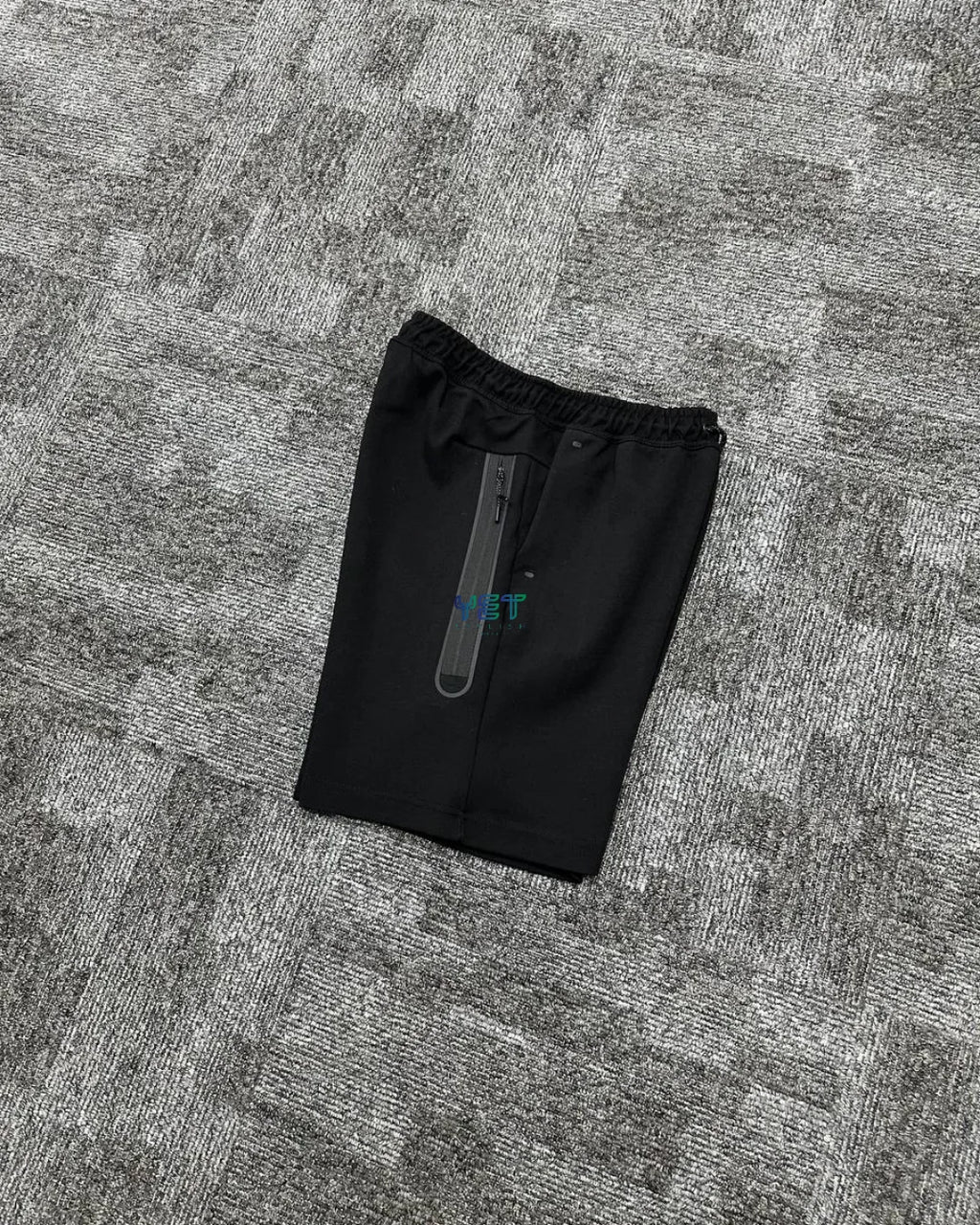 Tech Fleece Şort - Siyah