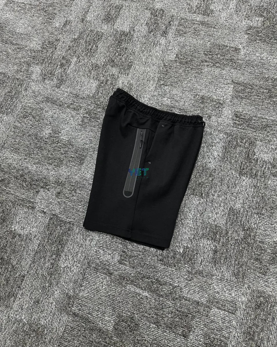Tech Fleece Şort - Siyah