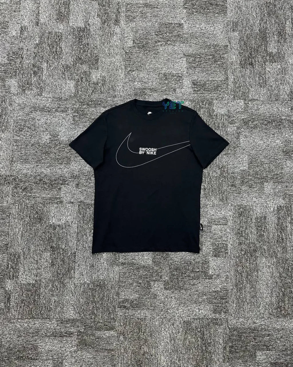 Big Swoosh Graphic Tişört - Siyah