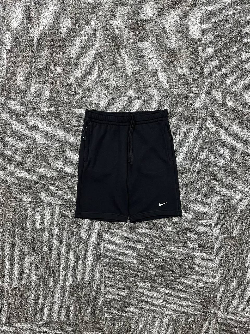 Solo Swoosh Şort - Siyah
