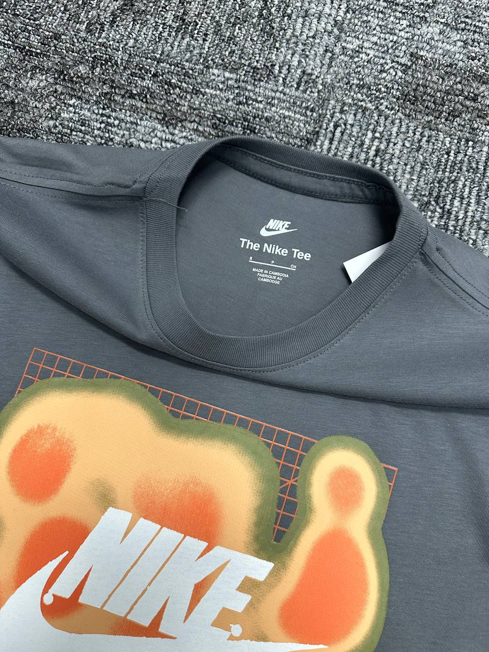 Sportswear Thermal Graphic Tişört - Füme