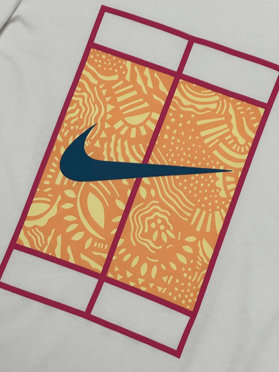 Court Graphic Tişört - Ekru Beyaz