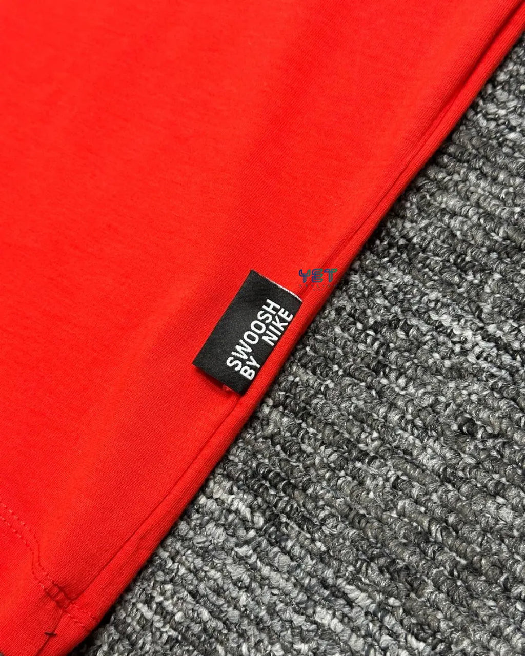 Big Swoosh Graphic Tişört - Kırmızı