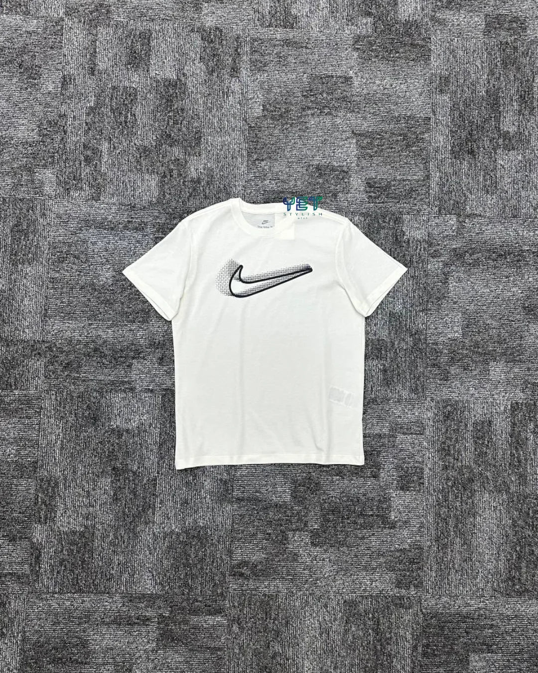 Swoosh Tişört - Ekru Beyaz