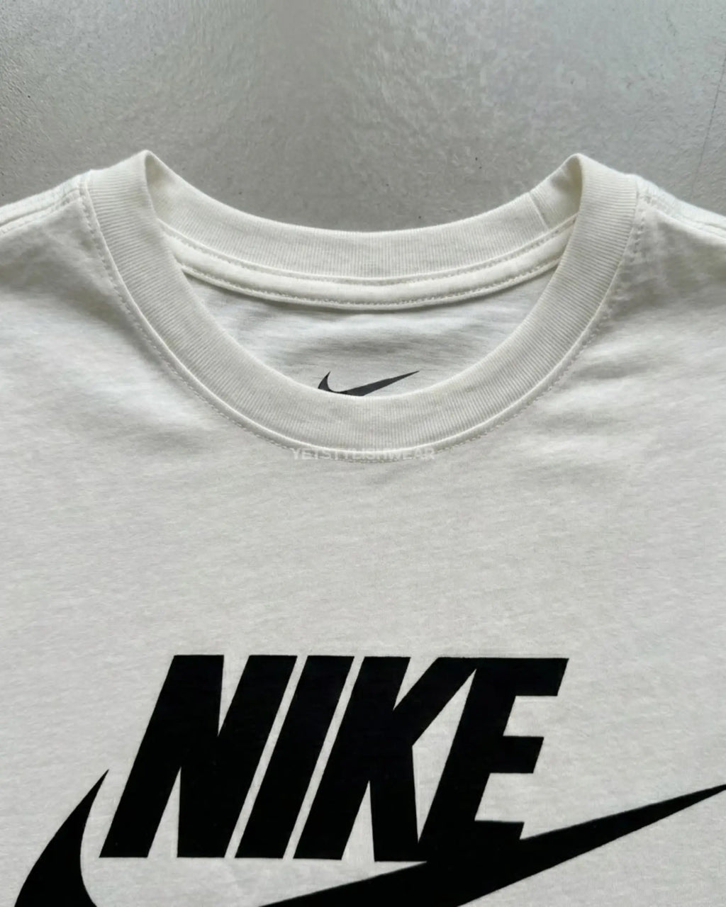 Sportswear Icon Futura Tişört - Ekru Beyaz