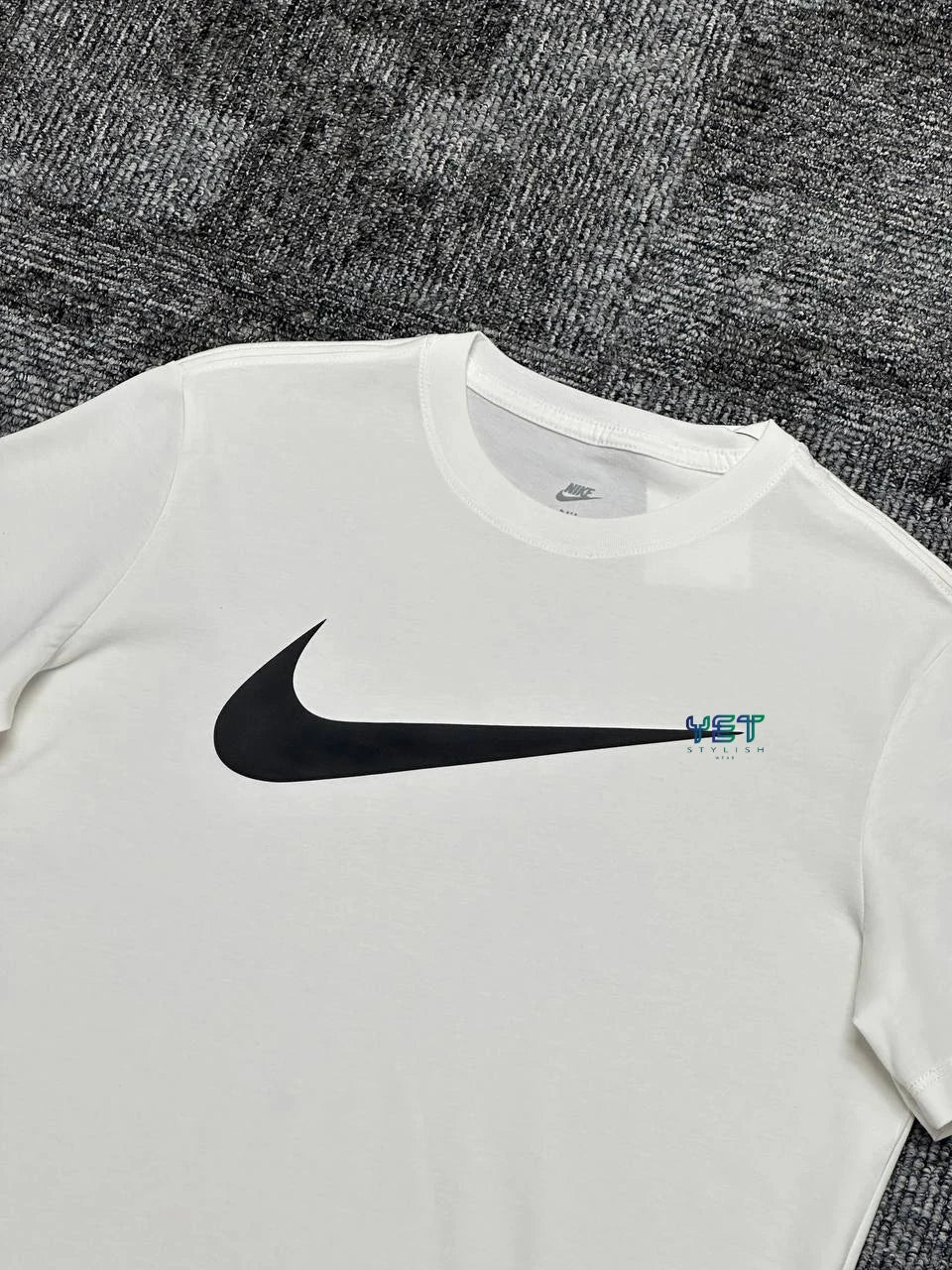 Icon Swoosh Tişört - Ekru Beyaz