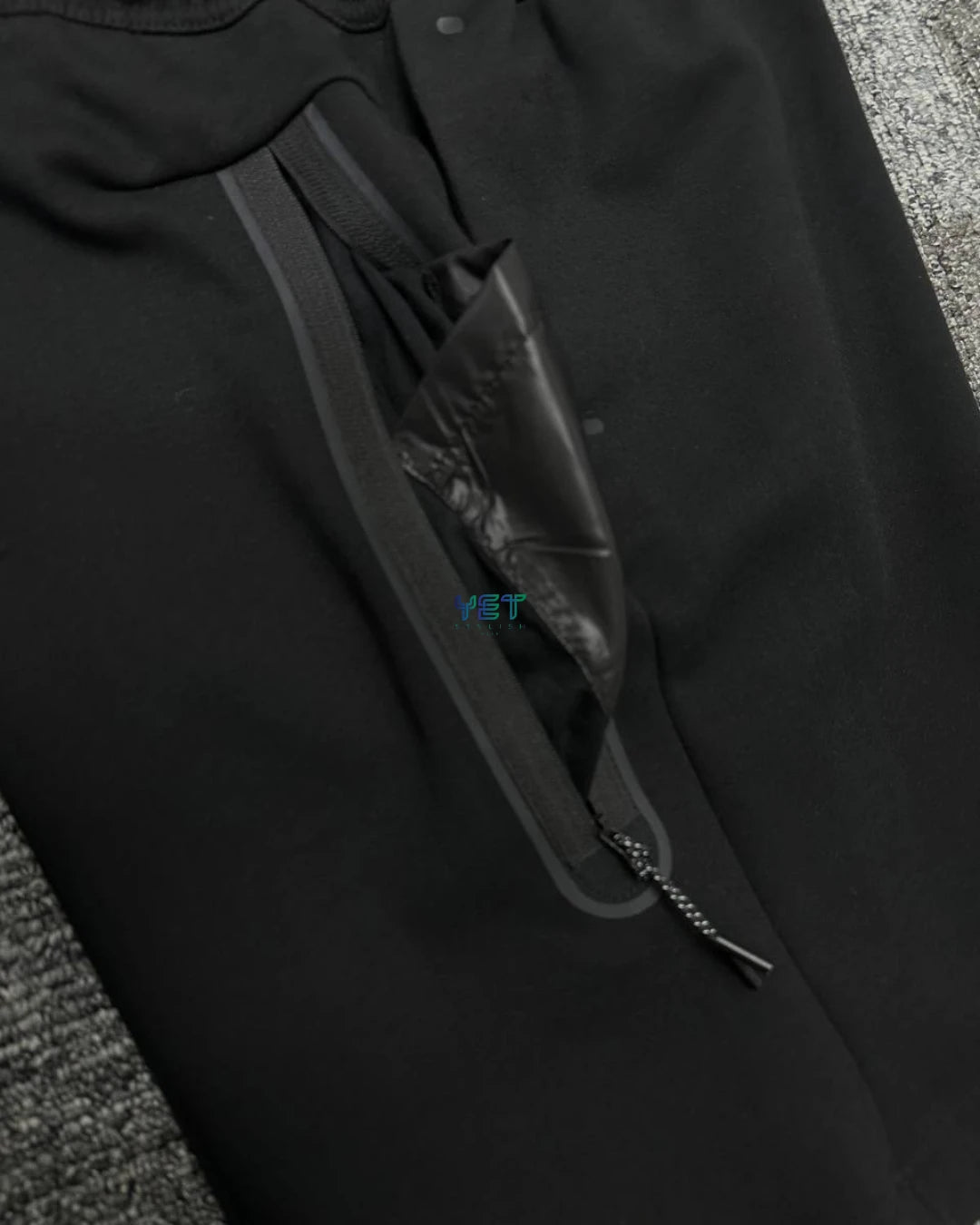 Tech Fleece Şort - Siyah