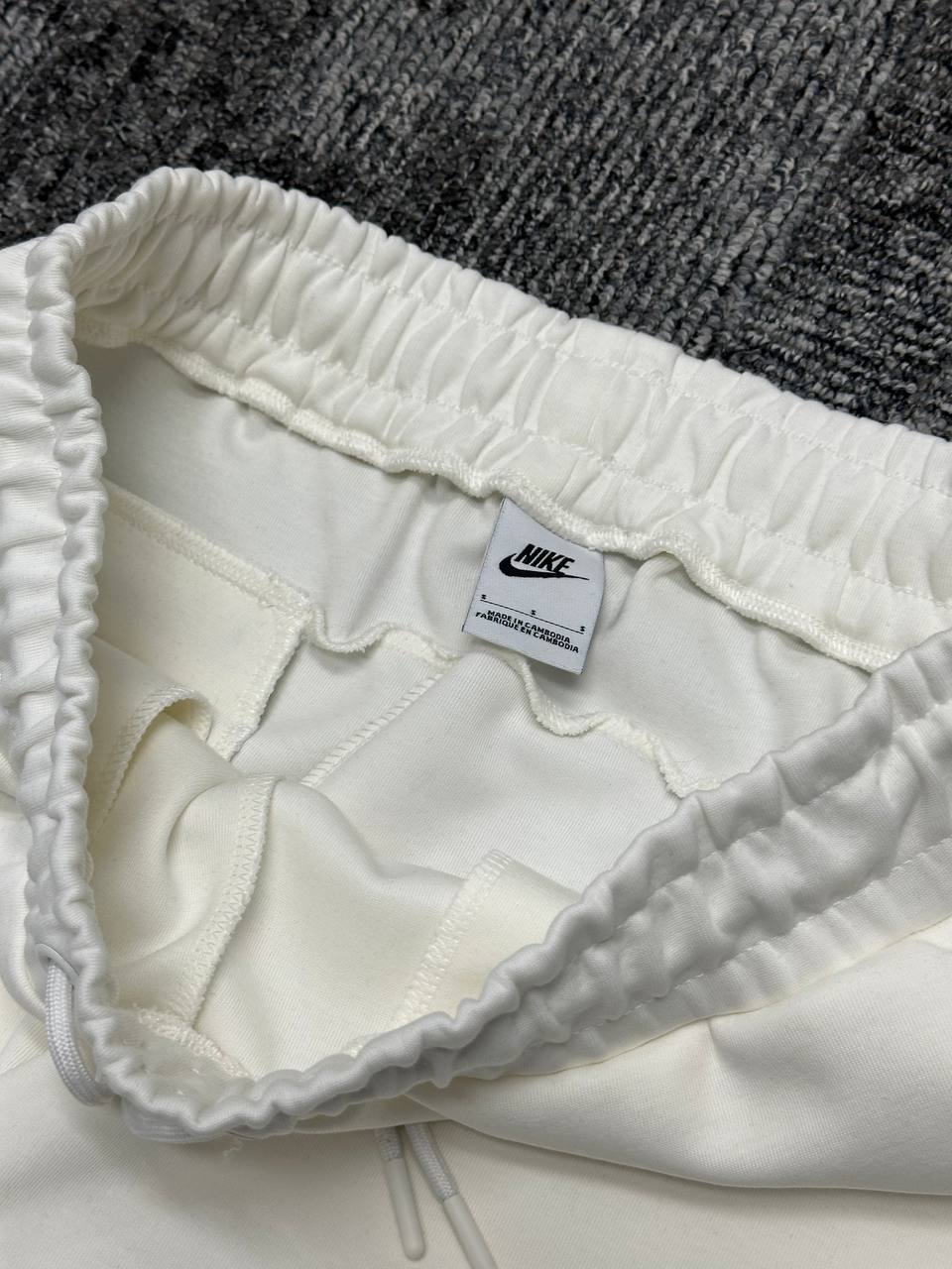 Swoosh Fleece HZ Eşofman Altı - Ekru Beyaz