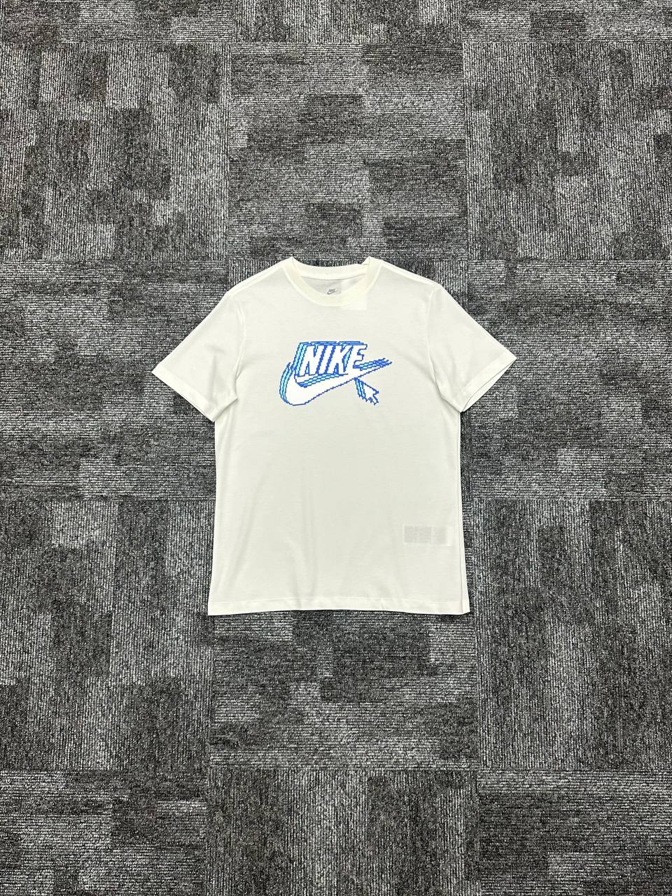 Sportswear M90 Futura Tişört - Ekru Beyaz