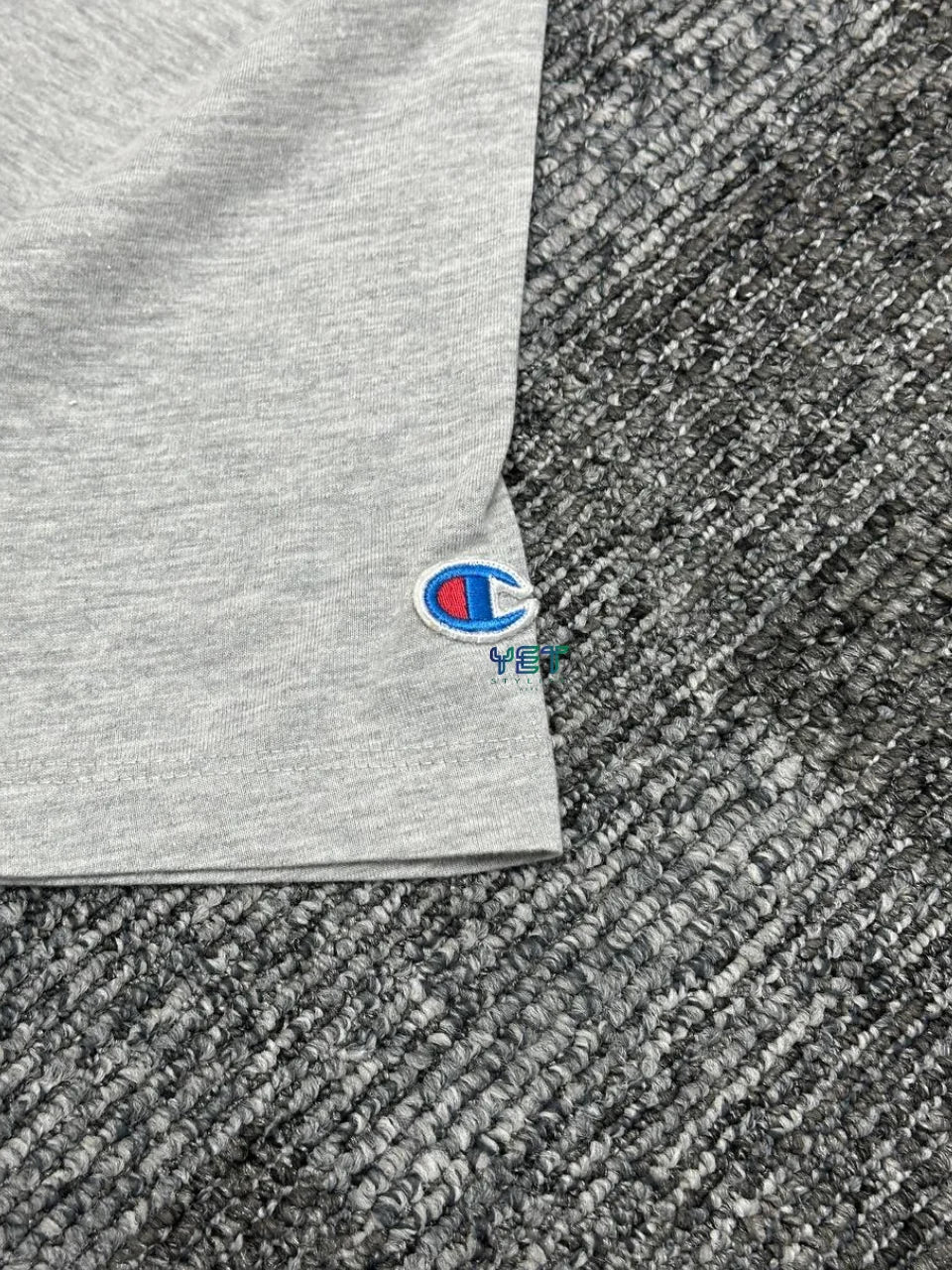 Crewneck Mini Logo Tişört - Gri Melanj