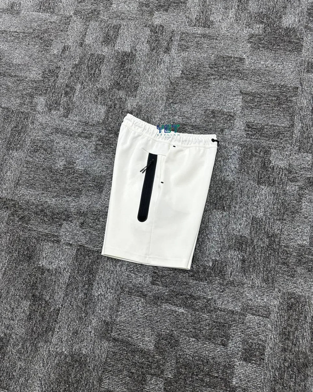 Tech Fleece Şort - Ekru Beyaz