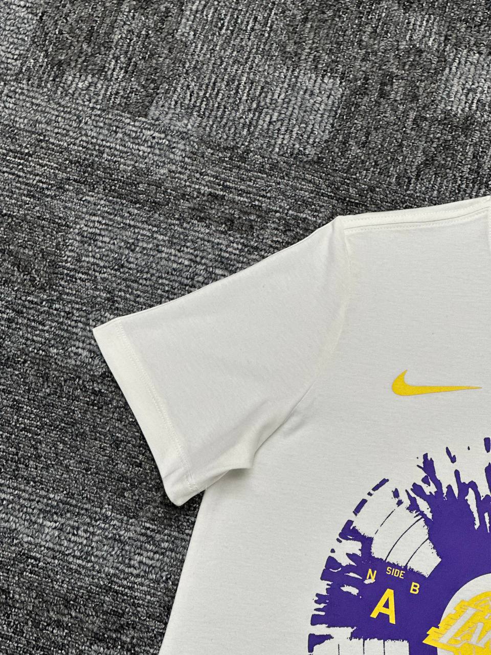 NBA LA Lakers Courtside Max90 Tişört - Ekru Beyaz