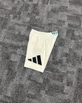 Traininig Essentials Logo Şort - Ekru Beyaz