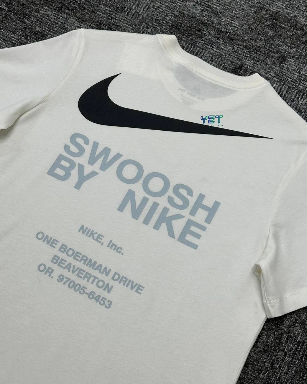Big Swoosh Tişört - Ekru Beyaz