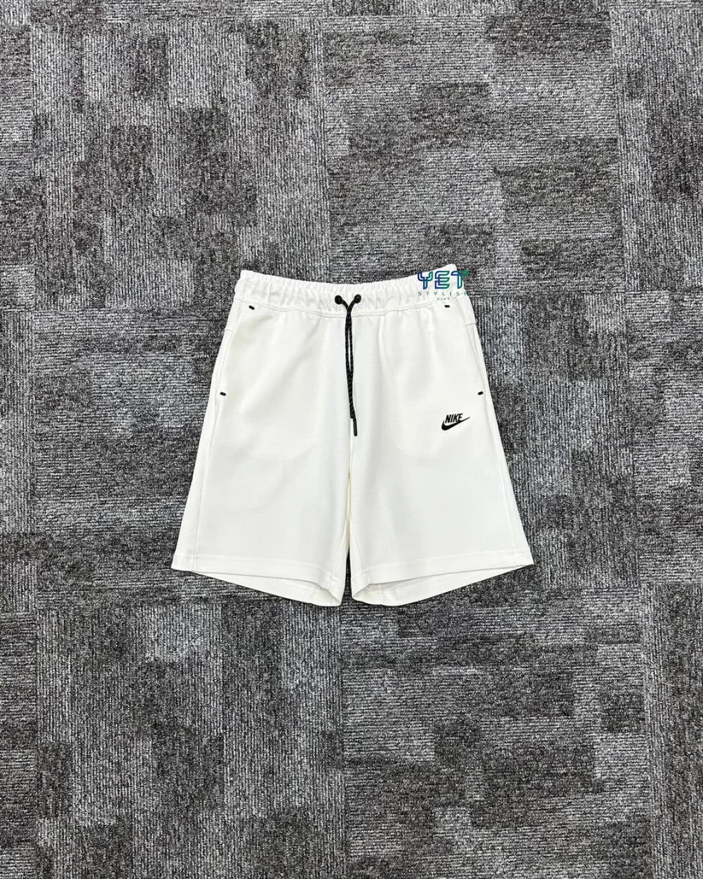 Tech Fleece Şort - Ekru Beyaz