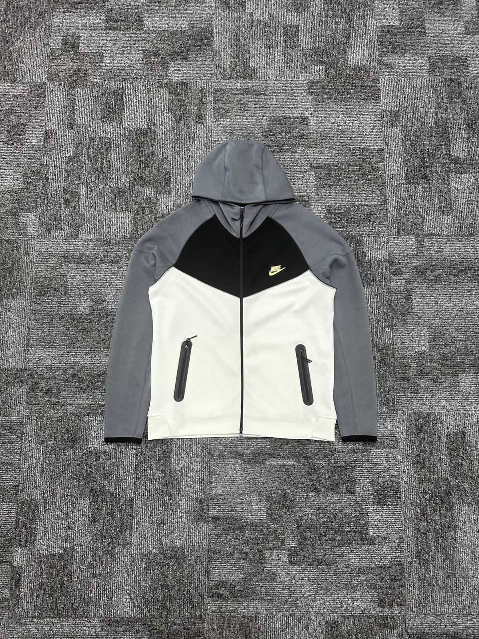 Tech Fleece Windrunner Hırka - Siyah&Füme&Beyaz