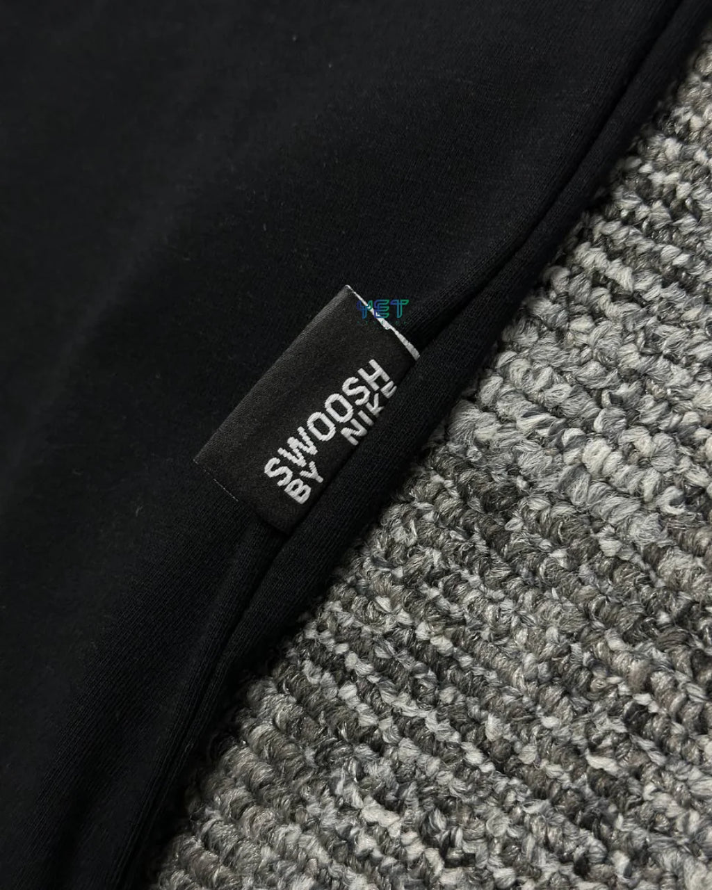 Big Swoosh Graphic Tişört - Siyah