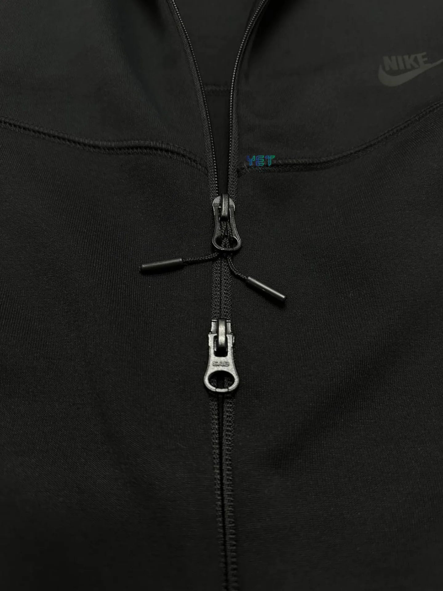 Tech Fleece Windrunner Hırka - Siyah