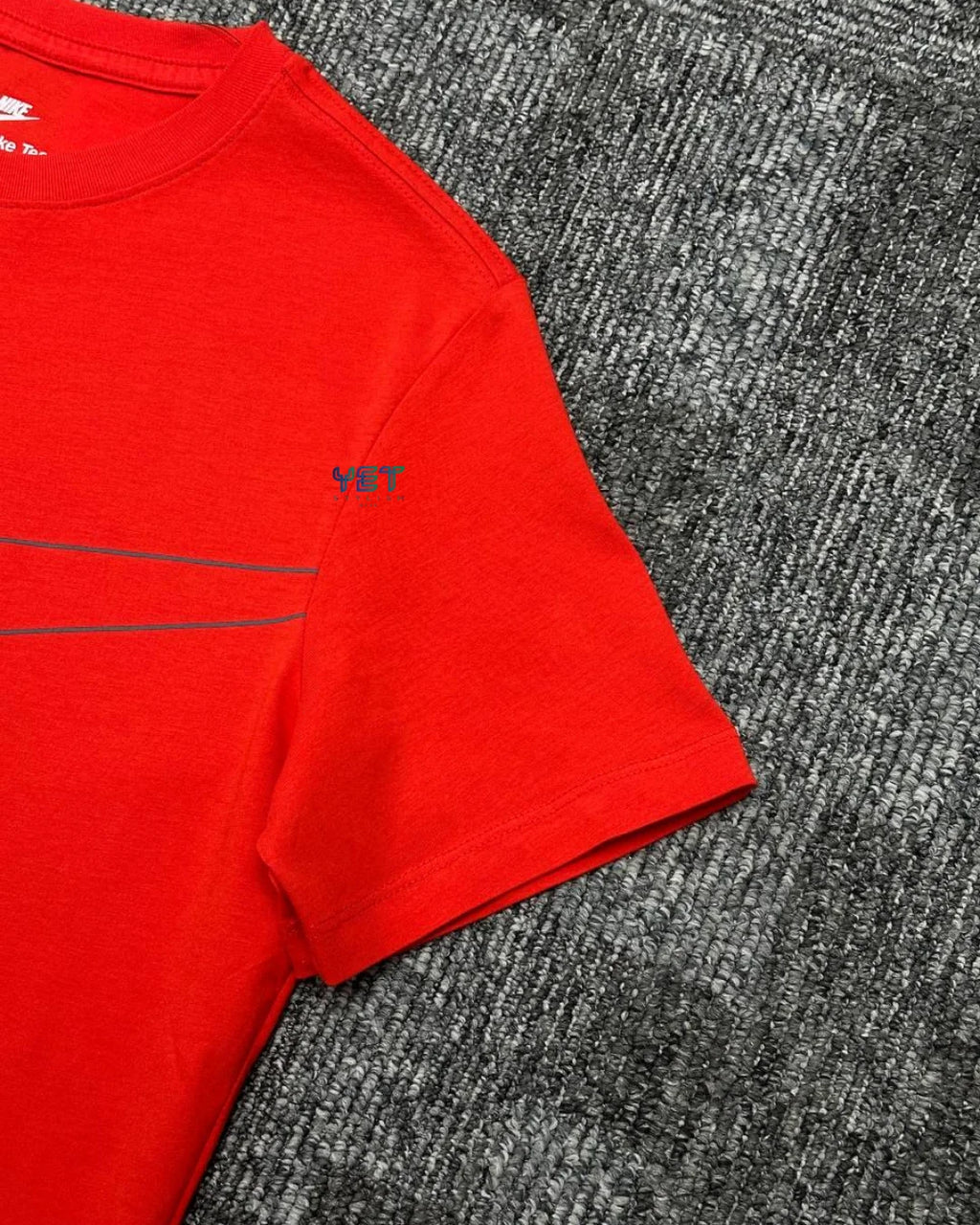 Big Swoosh Graphic Tişört - Kırmızı