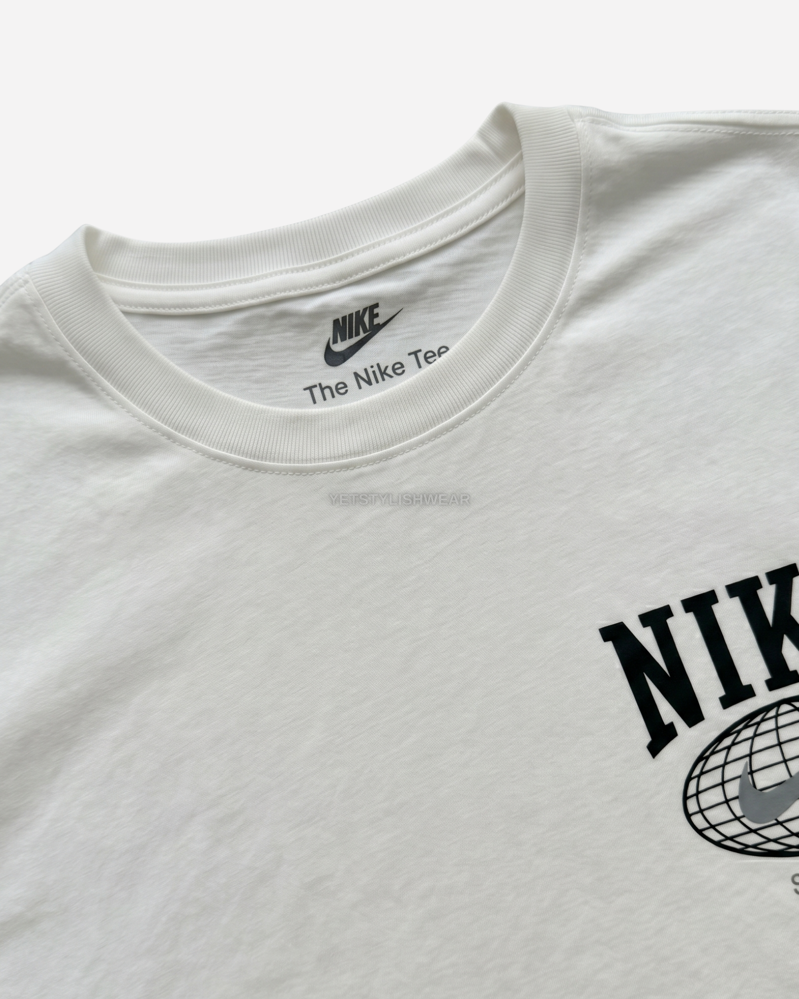 Swoosh Graphic Backprint Tişört- Ekru Beyaz